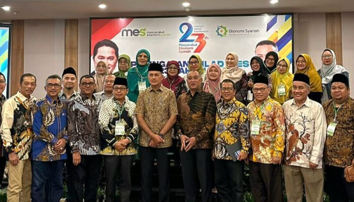 Milad Ke-23, MES Sumut Santuni Anak Yatim Dan Gelar Raker