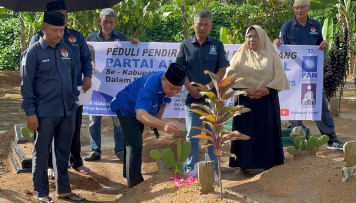 Sambut HUT PAN Ke-25, Yahdi Khoir Ziarah Ke Makam Pejuang Partai