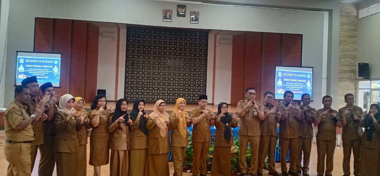 Kepala SMA Dan SMK Se Cabdis Wilayah I Disdik Provsu Sertijab