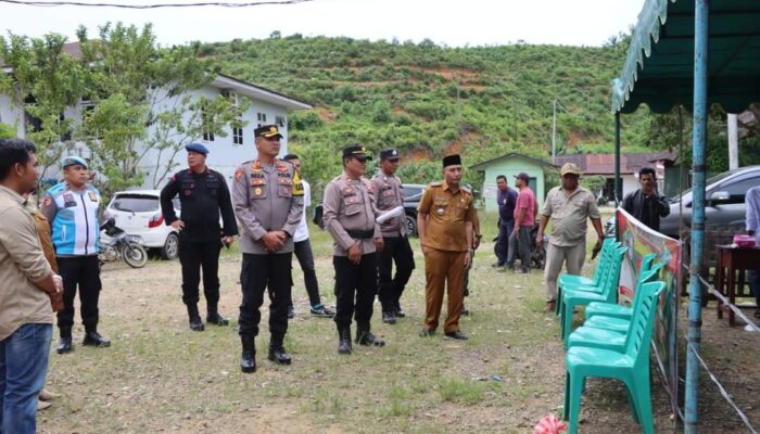 Kapolres Madina Monitoring Pilkades Di Pantai Barat