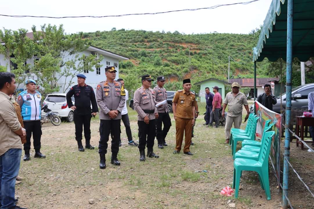 Kapolres Madina Monitoring Pilkades Di Pantai Barat