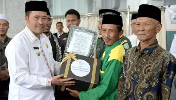 Kampung Meriah Jaya Terbanyak Bayar Zakat