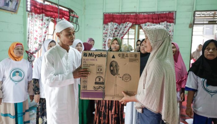 Tuan Guru Ganjar Ajarkan Warga Tapanuli Selatan Cara Bersuci dari Hadas