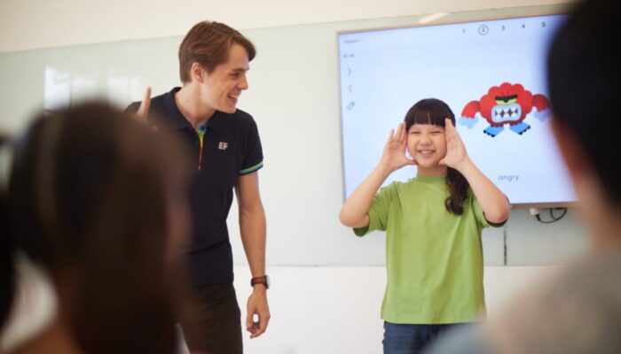 Bisnis Kerjasama Lisensi EF Kids & Teens Dorong Potensi Pengembangan SDM Unggul