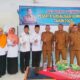 Kepala MAN Labuhanbatu Akhmad Syiroj bersama guru dan pihak DLH usai menjadi narasumber sosialisasi sekolah Adiwinata di kantor DLH Labuhanbatu, kemarin. Waspada/Ist