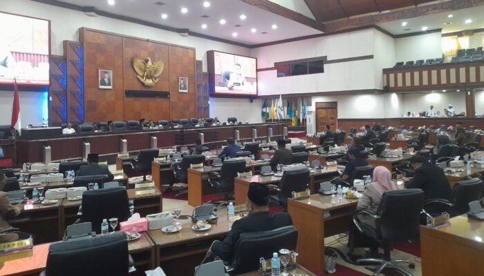 Pj Gubernur Aceh Absen, Rapat Penyampaian KUA Dan PPAS Kembali Ditunda