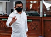 Sambo Batal Dihukum Mati