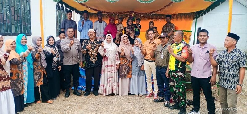 Desa Sibintang Salurkan Bantuan Untuk Balita Terindikasi Stunting Desa Sibintang Salurkan Bantuan Untuk Balita Terindikasi Stunting
