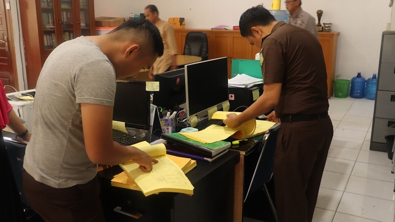 Kajari Lhokseumawe Tegaskan Tak Ada Pengusiran Wartawan Kajari Lhokseumawe Tegaskan Tak Ada Pengusiran Wartawan