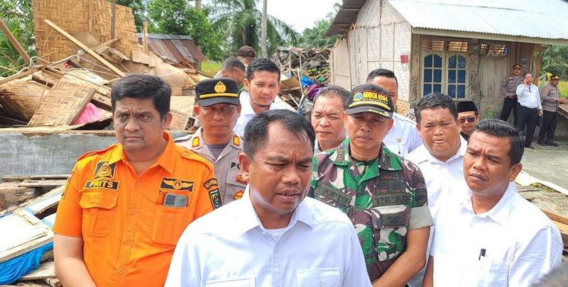 Korban Puting Beliung Di Sergai 133 Rumah, 1 Masjid Korban Puting Beliung Di Sergai 133 Rumah, 1 Masjid