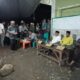 Warga Lingkungan IV Aek Salak Pasar Sibuhuan menggelar pemilihan Kepala Lingkungan di Rumah Tahfiz Aek Salak, Minggu (6/8) (Waspada/Muhammad Satio)