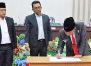 DPRD Simalungun Terima Ranperda Pertanggungjawaban APBD Dan LHP BPK RI 2022