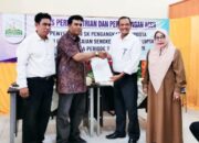 Pemerintah Aceh Serahkan SK Anggota BPSK Langsa