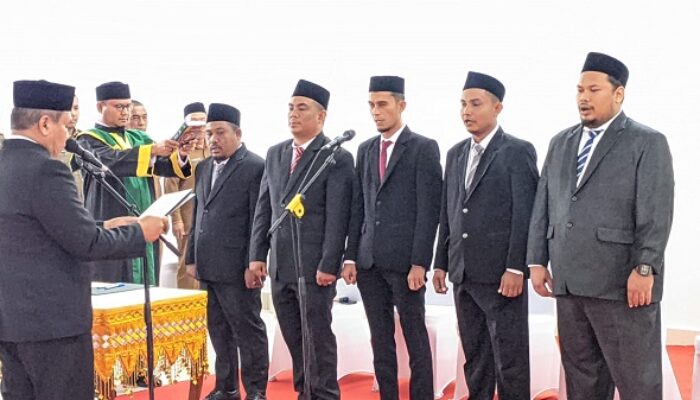 Pj Bupati Ambil Sumpah Komisioner KIP Abdya 2023-2028