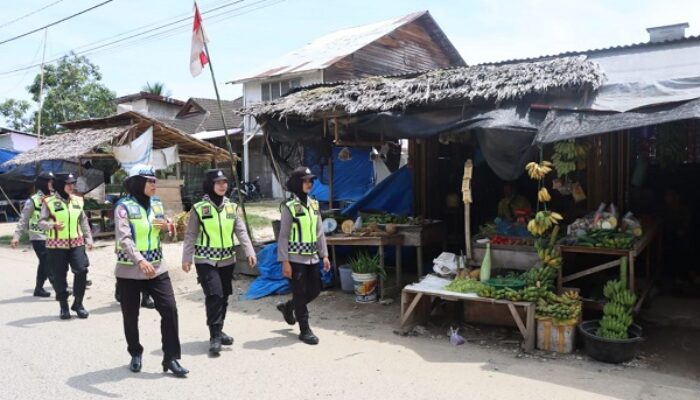 Jaga Kamtibmas, Polwan Giatkan Patroli