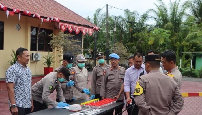 Mendadak, Polres Aceh Barat Tes Urine Acak Anggotanya