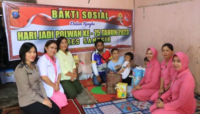 Semarakkan Hari Jadi Ke-75, Polwan Polres Samosir Gelar Bakti Sosial