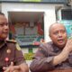 Kepala Kejaksaan Negeri Lhokseumawe Lalu Syaifuddin ketika menggelar konferensi pers terkait kasus korupsi pengelolaan Pajak Penerangan Jalan, Kamis (10/8). Waspada/Zainuddin. Abdullah