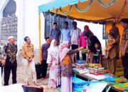 Desa Sibintang Salurkan Bantuan Untuk Balita Terindikasi Stunting