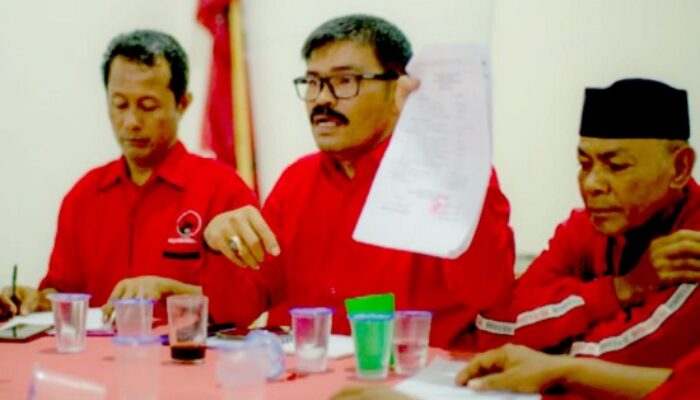 M Husen Diberhentikan, DPP PDIP Tunjuk Hanafiah