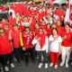 Wali Kota Susanti Dewayani (lima kanan depan) pose bersama warga dan lainnya saat Car Free Day dalam memeriahkan HUT ke-78 kemerdekaan RI di Jl. Merdeka, depan Bali Kota, Minggu (13/8). Waspada-Ist