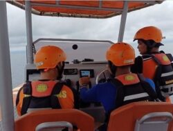 Speed Boat Rombongan Wisman Hilang Kontak, Diduga Terjebak Badai