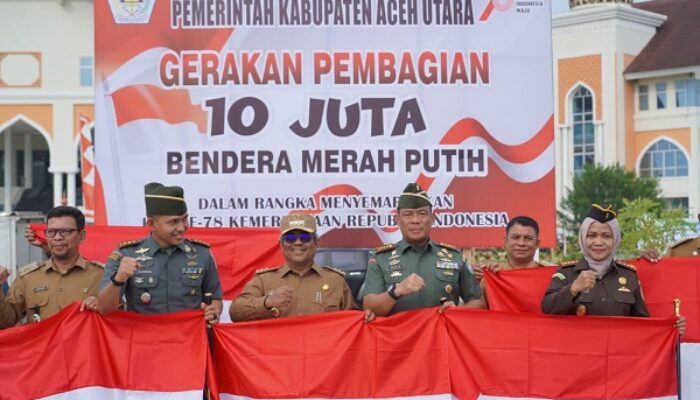 Danrem 011/LW Bagikan 10 Juta Bendera Merah Putih