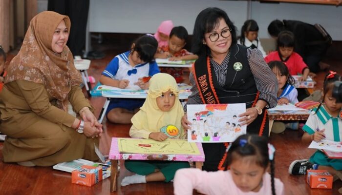 Bunda PAUD Simalungun Buka Lomba Mewarnai Tingkat PAUD/TK