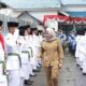 Wakil Bupati Madina Atika Azmi Utammi Nasution menghadiri pengukuhan 36 anggota Paskibraka di pelataran parkir kantor bupati, Senin (14/8). Waspada/Ist