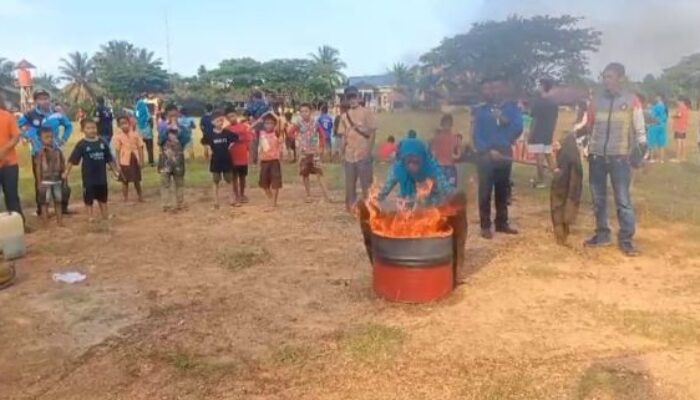 Warga Desa Harapan Makmur Antusias Ikuti Sosialisasi Kebakaran 