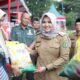 Wakil Bupati Madina Atika Azmi Utammi Nasution meresmikan pembukaan expo ekonomi kreatif di taman pekarangan Masjid Agung Nur Ala Nur, Panyabungan. Waspada/Ist