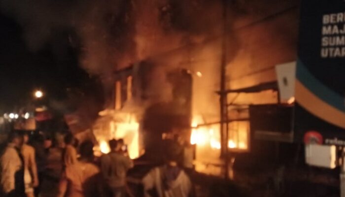 Kebakaran 4 Rumah Di Lubukpakam, Kerugian Capai Rp500 Juta