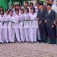 Pj Bupati Syakir foto bersama Anggota Paskibraka 2023 Kab Agara usai dikukuhkan. Waspada/Ist