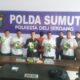 Kapolresta Deliserdang, Kombes Pol Irsan Sinuhaji, Kasat Res Narkoba Kompol Zulkarnain dan lainnya saat memperlihatkan barang bukti dan tersangka. (Waspada/Edward Limbong).