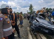 Sopir Mobil Calya Tewas Usai Tertabrak Kereta Api
