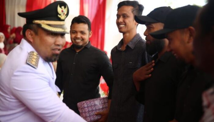 Sembilan Mantan Napiter Upacara Bersama Pj Bupati Aceh Besar