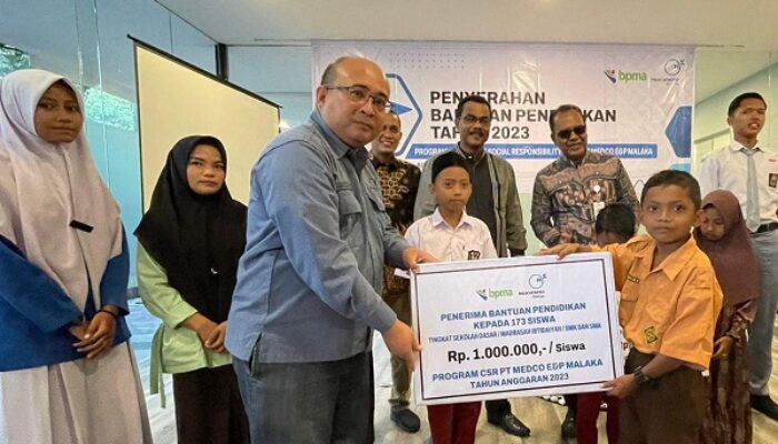 173 Siswa Berprestasi Peroleh Bantuan Pendidikan
