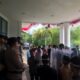 Massa GMPM saat lakukan aksi unjuk rasa di kantor Bupati Madina, aksi meminta agar bupati mencopot Kadis PUPR Madina. Waspada/Ist