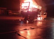 Truk Ekspedisi Dari Jakarta Terbakar Di Sidimpuan