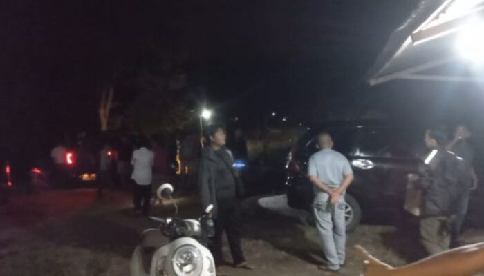 Warga Parbangunan Grebek Diduga Rumah Bandar Narkoba