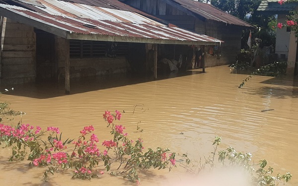 Agara Masih Diguyur Hujan