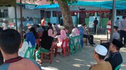 Suasana pencoblosan Pilkades di Desa Gunungtuajae, Kec. Pantabungan, yang sempat ditunda akibat kertas suara rusak karena kesalahan cetak. Waspada/Ist