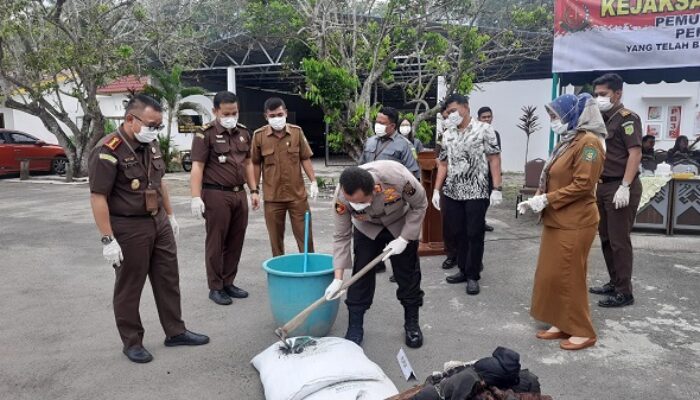 Barang Bukti Perkara Inkrah Dimusnahkan 