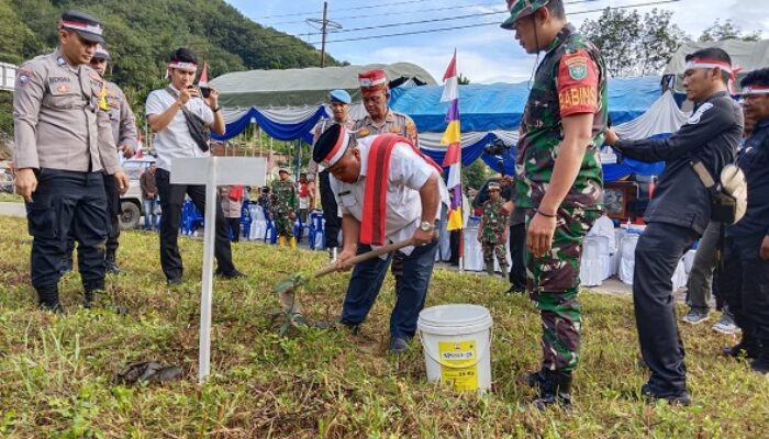 Polres Agara Tanam 1000 Pohon