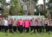 Polres P.Siantar Lestarikan Negeri Dengan Penanaman Pohon