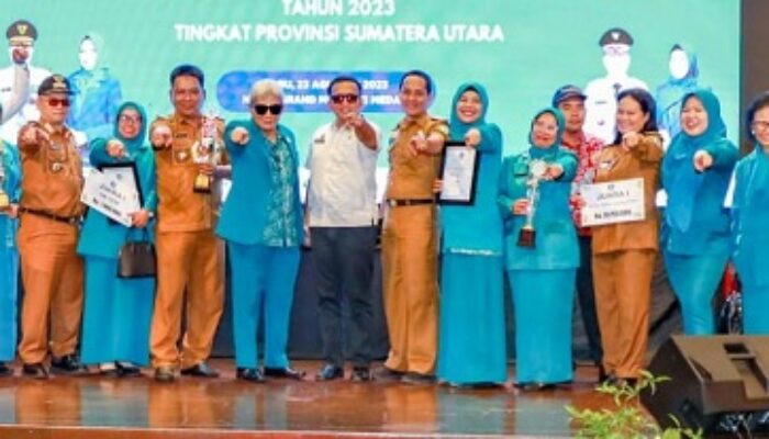 TP PKK P.Siantar Juara Tingkat Provinsi