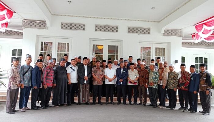 Bupati Batubara Boyong Ulama Studi Banding Ke Binjai