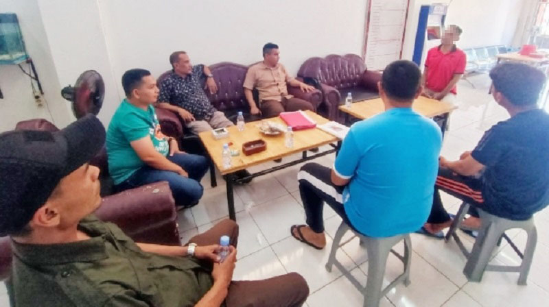 Tim Eksekutor Kejari Langsa bersama Tim Tabur Kejati Aceh saat melaksanakan eksekusi putusan Pengadilan terhadap DPO terpidana perkara narkotika, Rabu (2/8). Waspada/Munawar