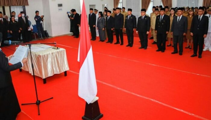 Wali Kota P.Siantar Lantik 54 JPTP, Administrator, Pengawas Dan Fungsional