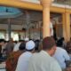 Suasana di Masjid Teupin Punti, Syamtalira Aron, Aceh Utara, Aceh, Jumat (25/8). Waspada/Maimun Asnawi